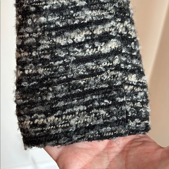 Ann Taylor Wool blend Tweed Day leather Black Gray cropped Blazer Womens 6 NWT - Picture 4 of 14